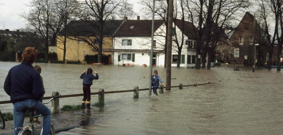 Hochwasser in Rheidt 1983