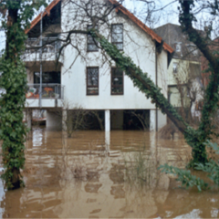 Hochwasserangepasstes Gebäude in Köln